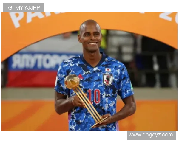 足球明星桑德拉的国籍揭秘及其成就分析