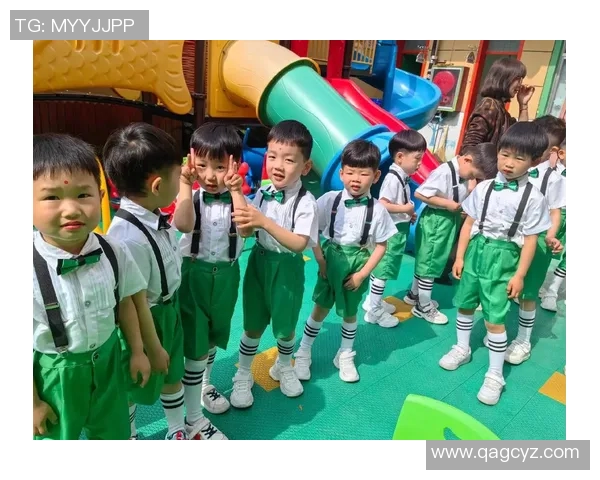 足球明星齐聚抖音派对现场尽享欢乐时光精彩瞬间尽在镜头之中