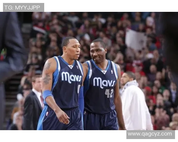 热火与小牛常规赛激战回顾双方球员表现与战术分析